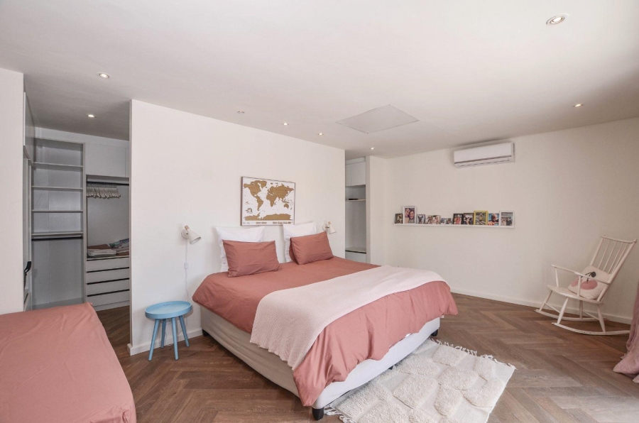 4 Bedroom Property for Sale in Sunset Beach Western Cape